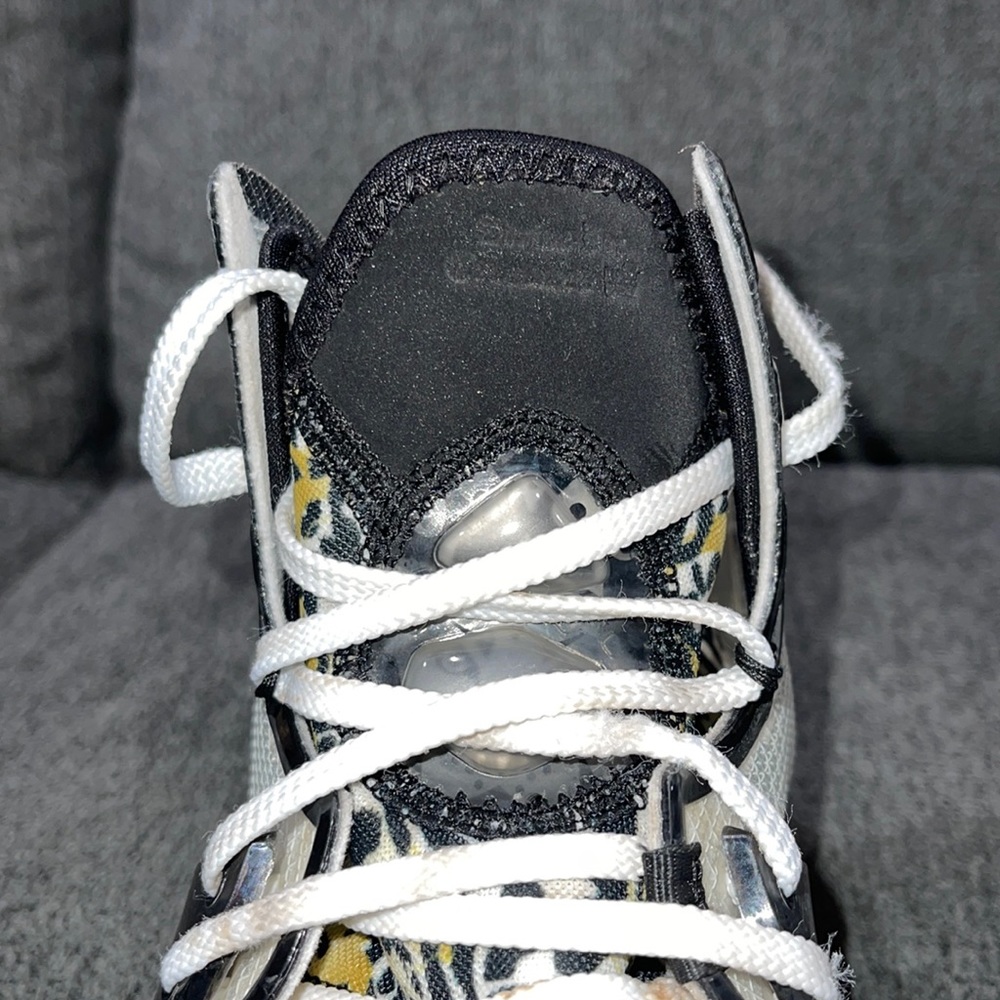 Nike Lebron basketball shoes - Picture 2 of 10